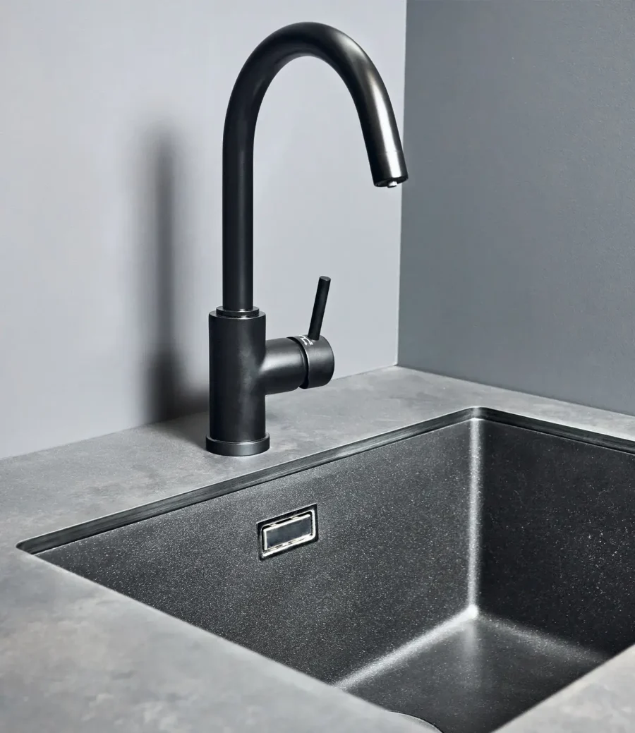 Cleangang Blackasfact Cleaner for black sanitary surfaces, 500 ml